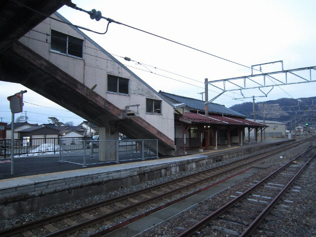 梶屋敷ﾎｰﾑから駅舎