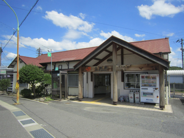 小泉駅舎