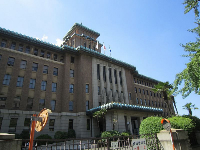 日本大通り県庁